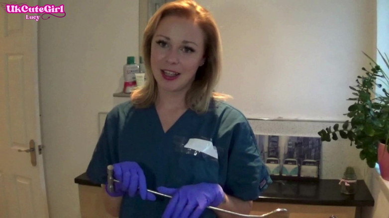 UKCuteGirl: Guante de látex instrucciones de paja en la silla dental...