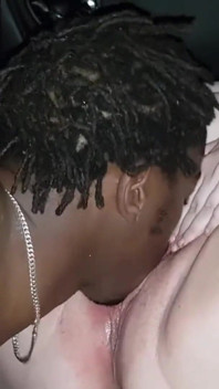 내 뚱뚱한 젖은 보지를 핥는 YoungEnglishBBW 흑인 대물 자지 Nata4sex POV