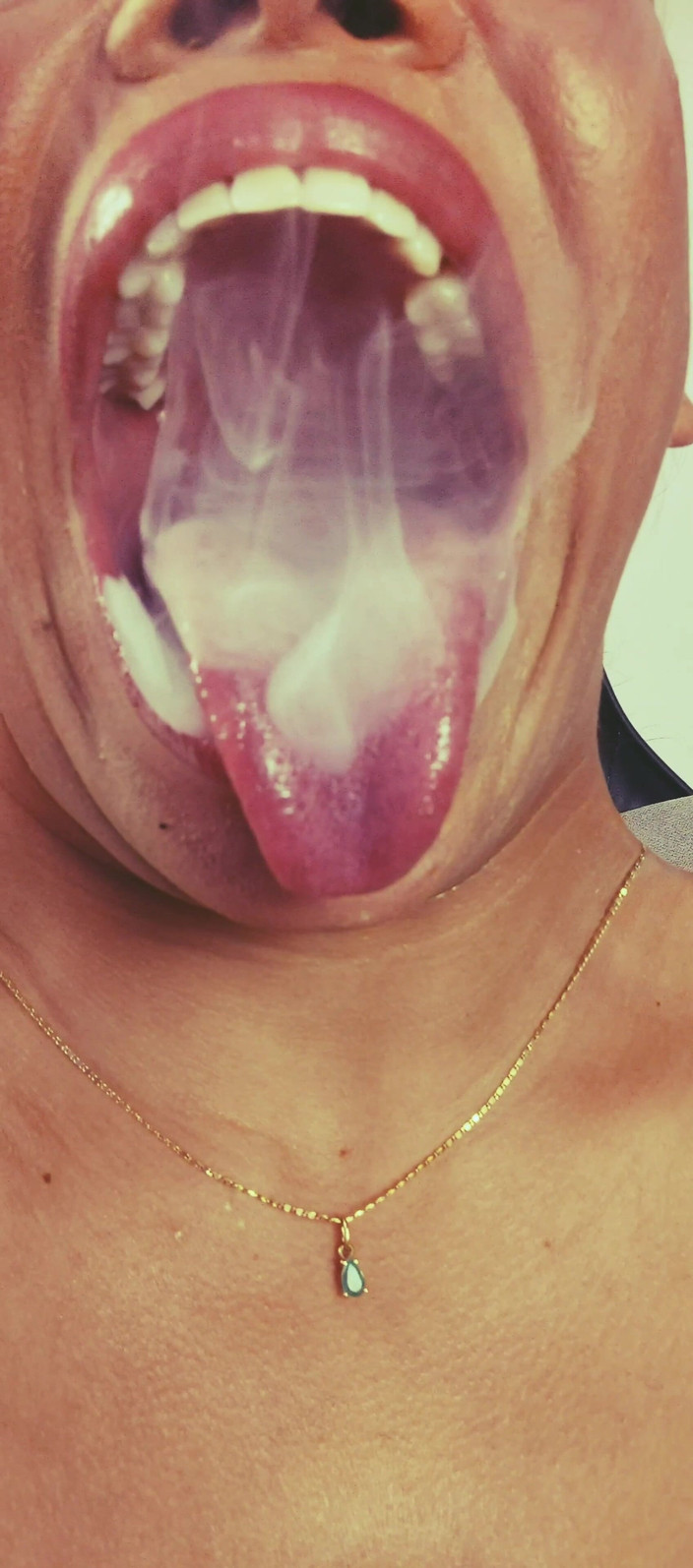 anabel693: Fetiš kouř, ústa a jazyk