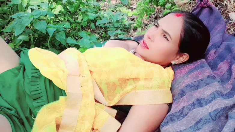 Renudbf: Mangal indický bhabhi v džungli