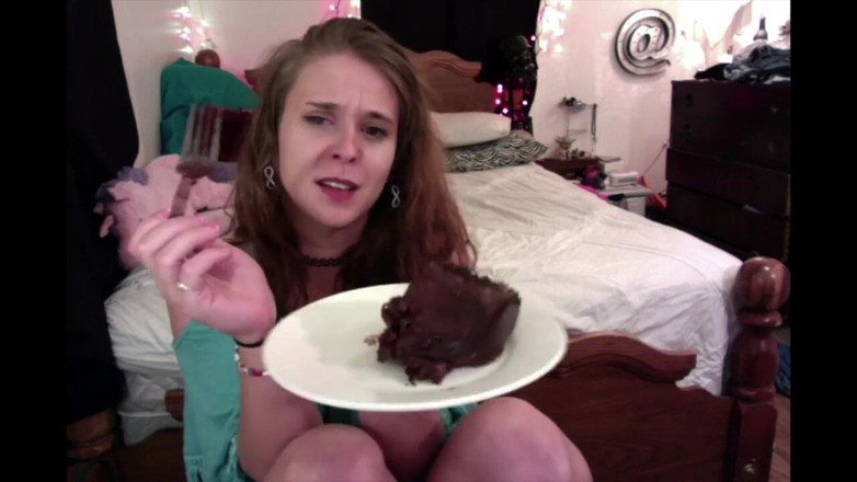 Alli Anderson: Lízání čokoládových koláčů