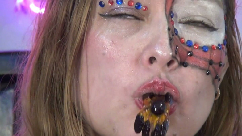 Angel eyes studio: Spider-girl's Extreme Swallowing Challenge! Huge Edible Spiders