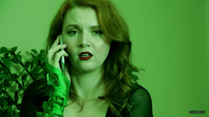 Haylee Love: Poison Ivy rende Robin il suo schiavo parte 3