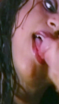 Ginger waria latina dengan stoking ketat dientot anal habis-habisan