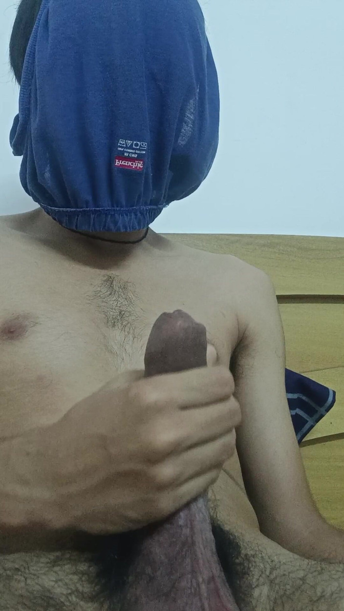 slayboy69: หนุ่มสุดฮอต - เซสชั่นยาวขย่มและลูบจังหวะช้าและรวดเร็วผ่านเวลาและน้ําแตกและน้ําแตกทุกที่