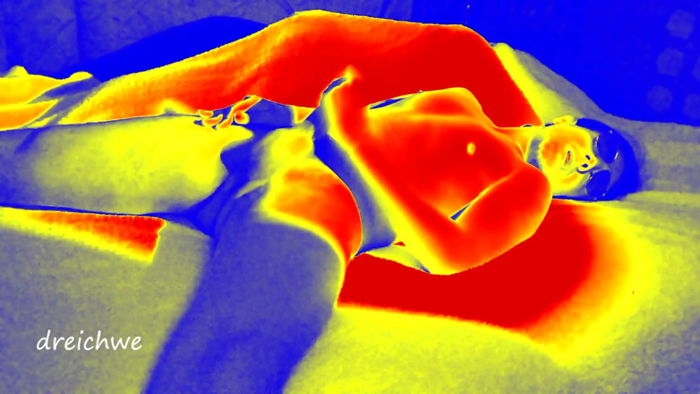 Dreichwe: Hot Sex in Tanning Machine