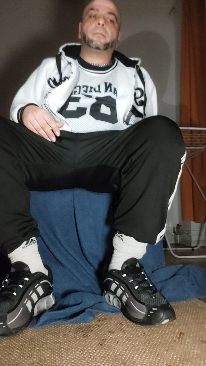SmokedAlloy2: Der Dregsau Dj-bro Pisst in Der Hose.