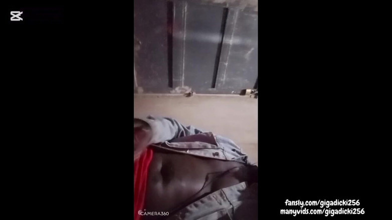 Hongi: 欲情した大きな黒いペニスは勃起していて、継母は叫び止まらない