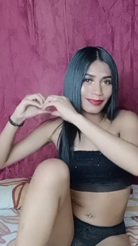 Memprovokasi saya dengan sepatu bot yang tak tertahankan itu