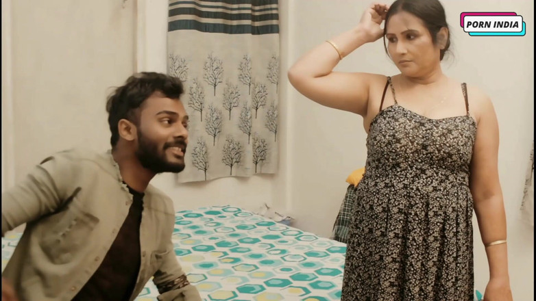 Porn India Studio: Desi hete Bhabhi romantische seks met een vreemde