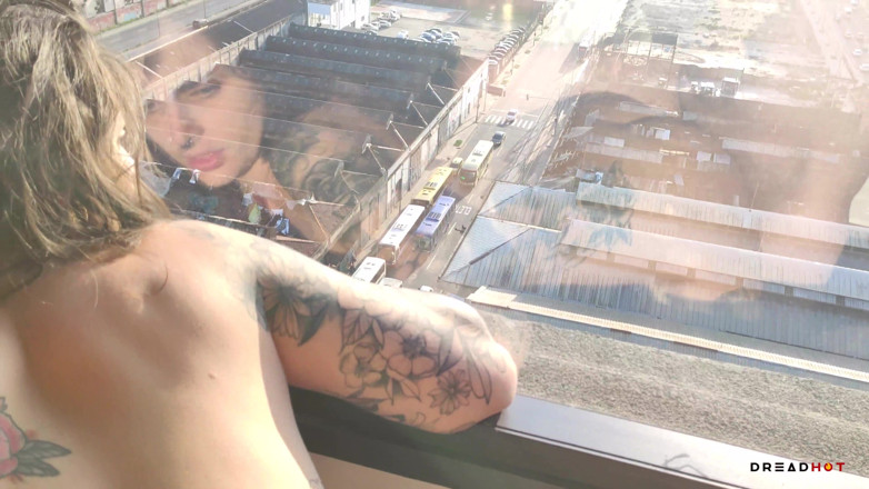 Dread Hot: В отеле Рио-де-Жанейро в любительском видео