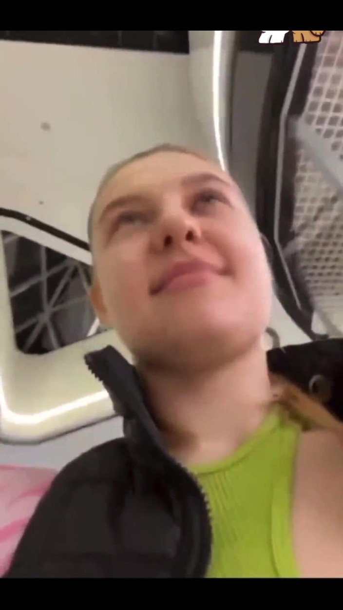 JuiceLussie: Chodzenie z wibratorem w cipce w miejscach publicznych