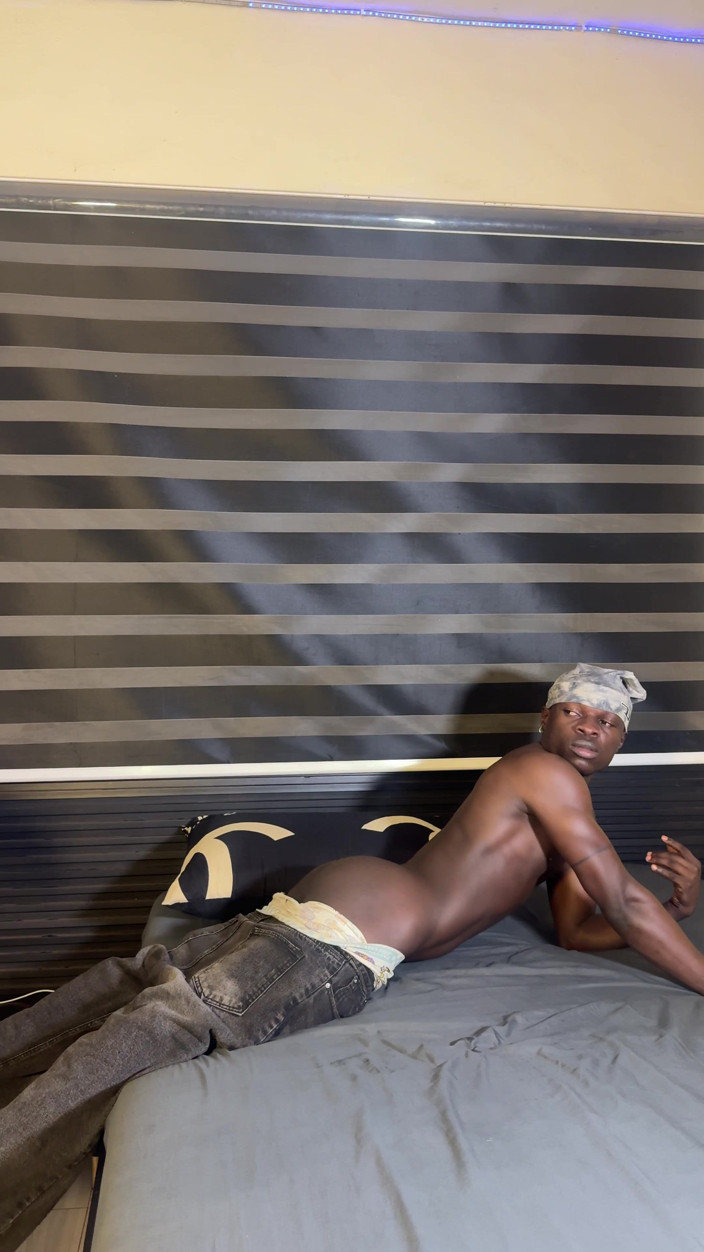 Manlyempire1: Black Couple