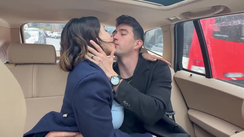 Valentino Roca TV: Creampie và Squirt trong một bộ ba nơi tài xế được...