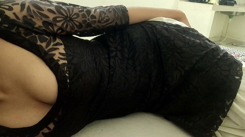 Saarabhabhi6: Tetek susu, ibu tiri dikongkek keras dalam pantat besarnya - bercakap...