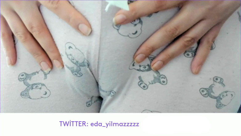 bigass_sexy_bigboobs: Cameltoe - Melancap Dengan Pajama - Menggesel