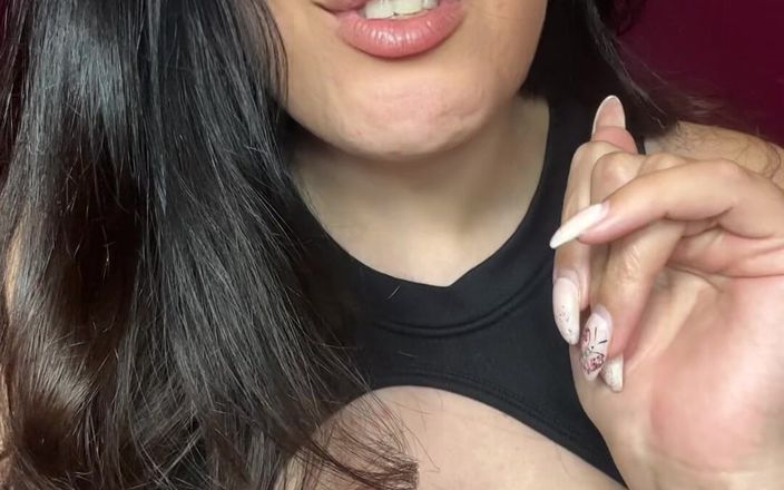 Young_strawberry: Provocar você com meus peitos grandes, eu quero seduzi-lo