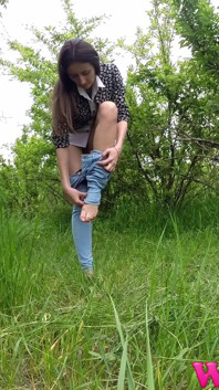 Diana Pee on Grass and Then She Dress Pulling up Her Tight Jeans
