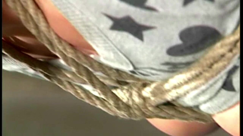 Submissed: Nomi yere kıskaçlı ve daha fazlası