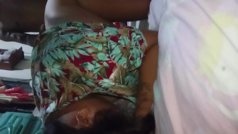 Daddy V: Mlle Gerll, Sexe Tard Dans La Nuit