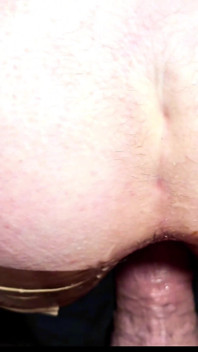 Wypełnij owłosiony anal (seks anal kremówka)