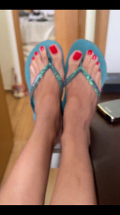 KiffaFeet: Lihat merah sempurna ini