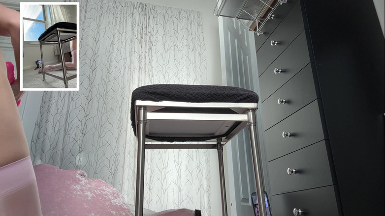 Ms_Emmy_Lynn: 자위: 스타킹을 입은 강아지를 따먹는 2명의 POV 딜도