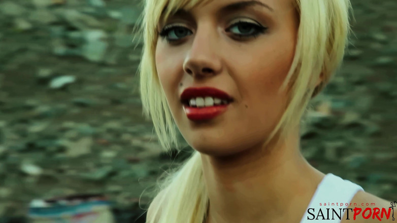 SaintPorn: Emma Mae começa a cavalgar um cara quente em um...