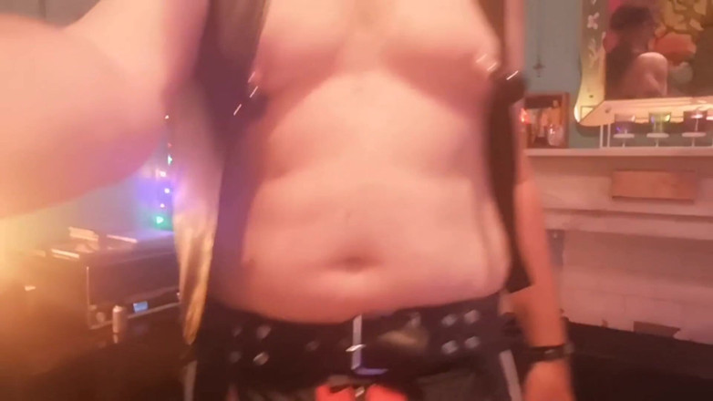 Monster_Meat_: Leder-ausbeulen-show
