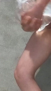 Kali ini saya memerah mainan buatan tangan saya sebanyak mungkin dan akhirnya berkata, ouch.