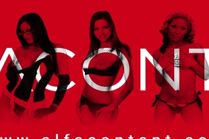 Camel toe girls: Справжня аматорська повія з великими цицьками відтрахана у мокру пизду