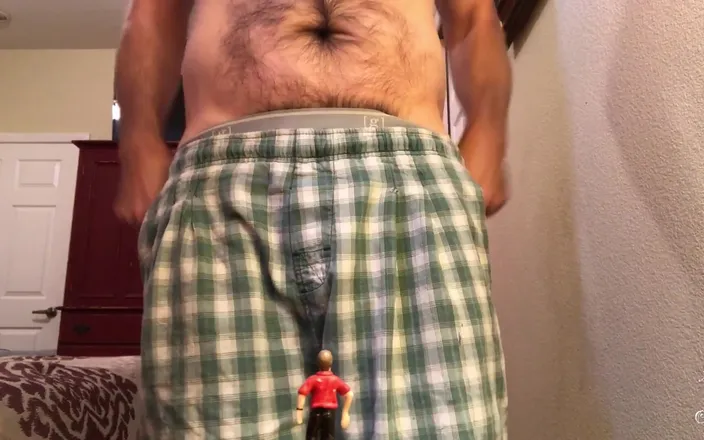 Adam Castle Solo: Giant adam cum &amp; ass doms shrunken man