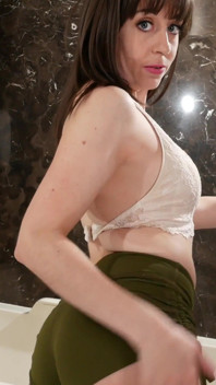Teen Jenna Noelle gibt dir WICHsanleitung vor deinem date