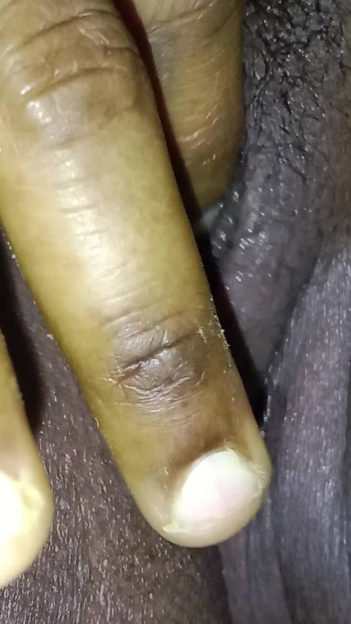 Tamil Anti Uma: Fată națională indiană Mama mea vitregă își fute pizda cu degetele și...