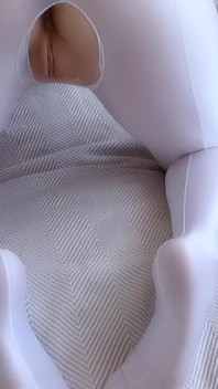Voetenbeurt in een sexy panty plagen en klaarkomen op mijn poesje