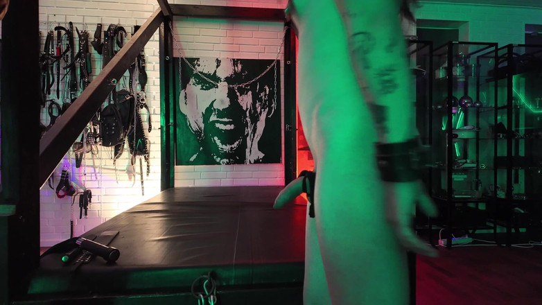 Dark Films Trans: Domina Dark houdt van haar transmeisje