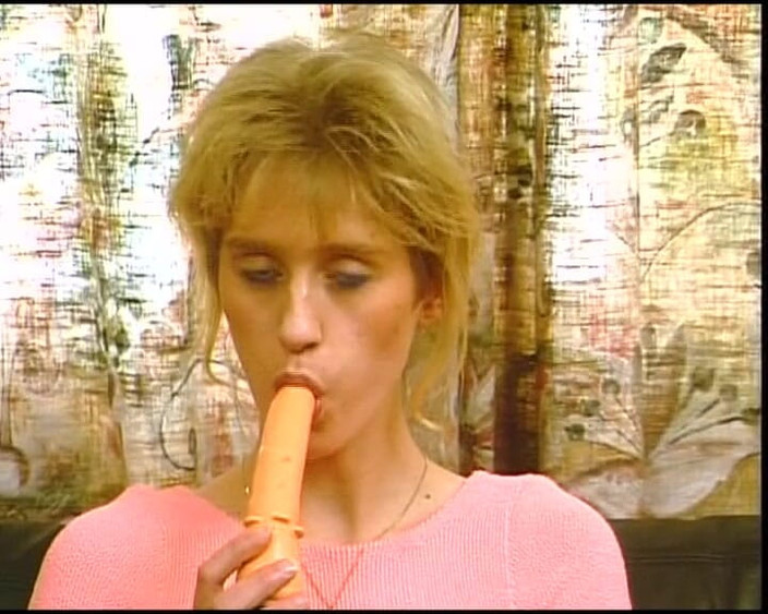 Deutscher hardcore: Mira esta sesión amateur con una linda nena de Alemania...