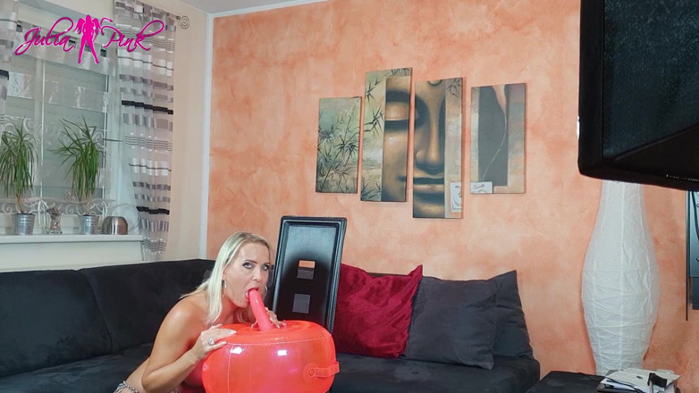 Julia Pink: Horny dirty talk with you!