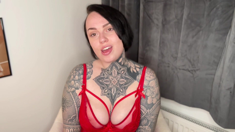 Miss Valentina: Facile gioco mailtimer īntimidate-fantasy