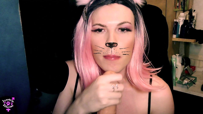 Jessica Bloom: Maricas cadela bate boquete como gata Jessica Bloom (054)