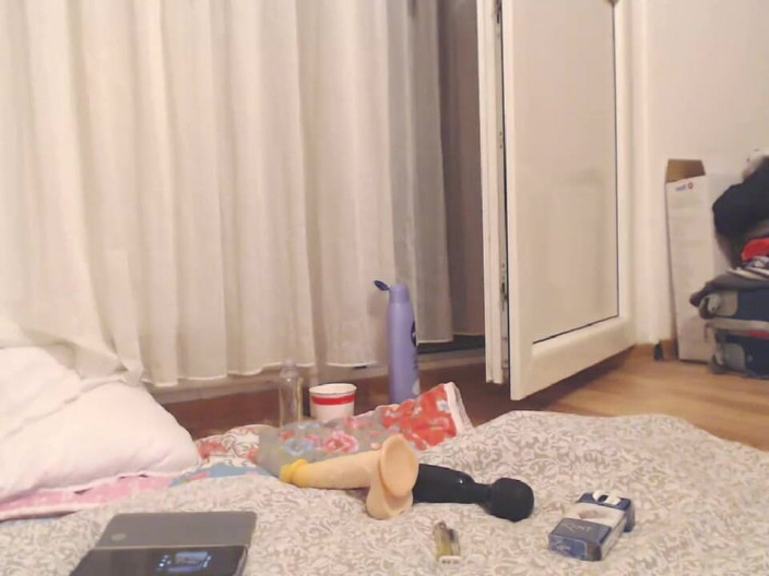 Katherine Squirt: Pijama, papa, chat, sperme
