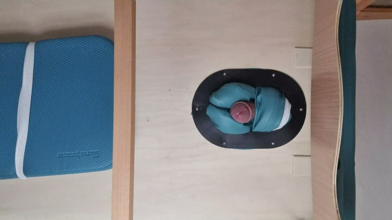Naxy: Baise la table de massage en dessous, vue