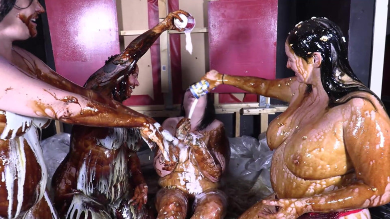 Gunked up girls: 4 girl food sploshing
