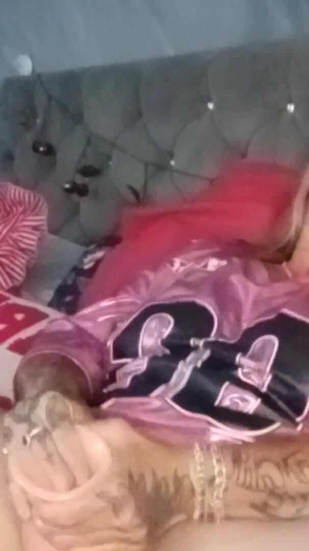 Pink Wet Look with Fisting Toy (Kitty James 1986) Pink Wet Look with Fisting Toy (Kitty James 1986)