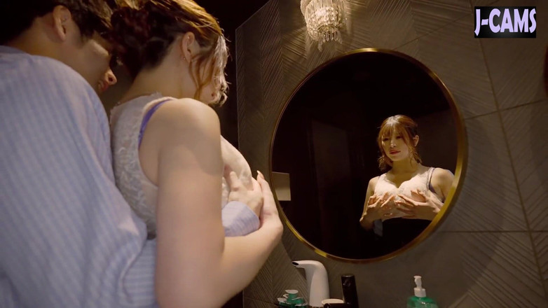 J-Cams: Red Dragon. Miu Arioka dengan ekstasi berapi-api. - 1