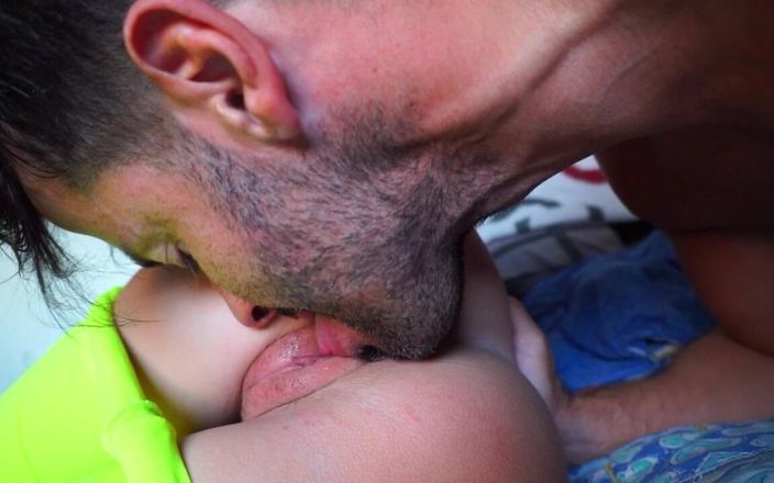 Gina Ferocious: Hermanastro de 40 años teniendo cinta de sexo real con hermanastra...