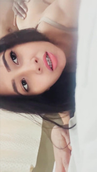 น้องสาวต่างมารดาเดินเข้ามาในห้องฉันโดยไม่บอกล่วงหน้า... แล้วเราก็มีเซ็กส์อย่างเร่าร้อน (วิดีโอภาษาฮินดี)
