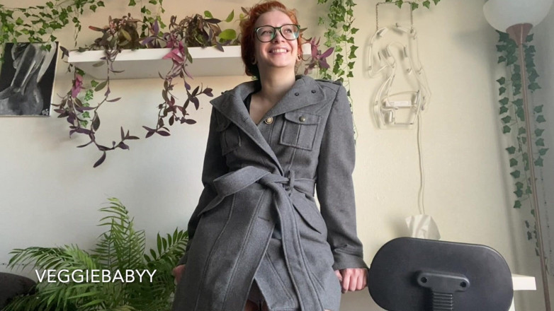Veggiebabyy: Superwoman Surprize U W / Tachinare și instrucțiuni de masturbare