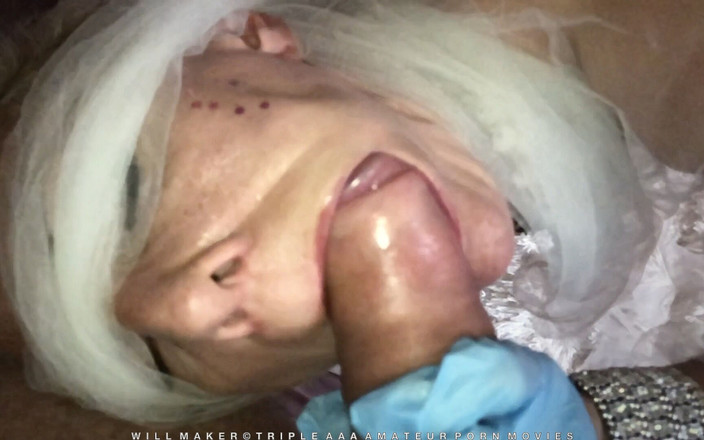 Triple AAA: La milf britannica che dice porcate e ama i grossi...