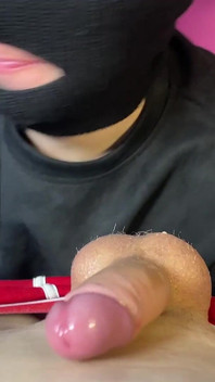 Foot Massage and Cock Sucking for a Young Guy